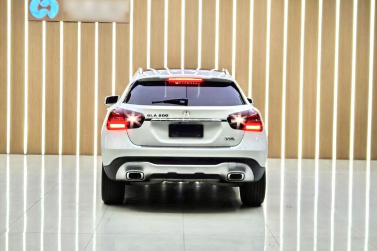 Used Mercedes-Benz GLA 2017 GLA 200 Fashion Model Exterior 4