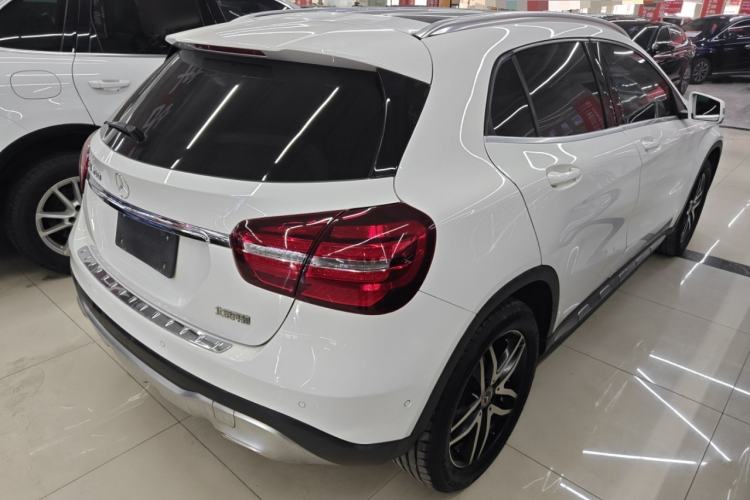 Used Mercedes-Benz GLA 2017 GLA 200 Fashion Model Exterior 5