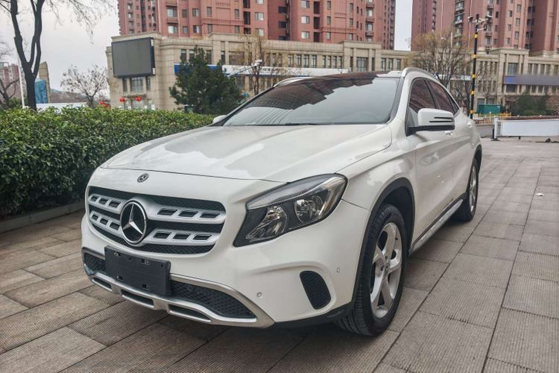 Used Mercedes-Benz GLA 2017 GLA 200 Sport Edition Front Left 45 Deg