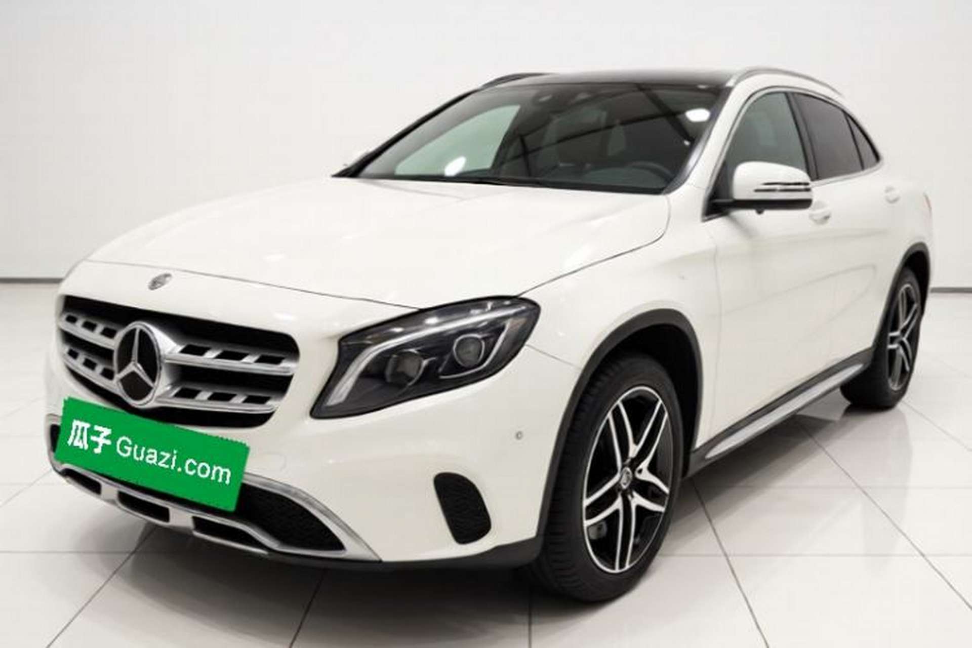 Used Mercedes-Benz GLA 2017 GLA 200 Fashion Model Front Left 45 Deg