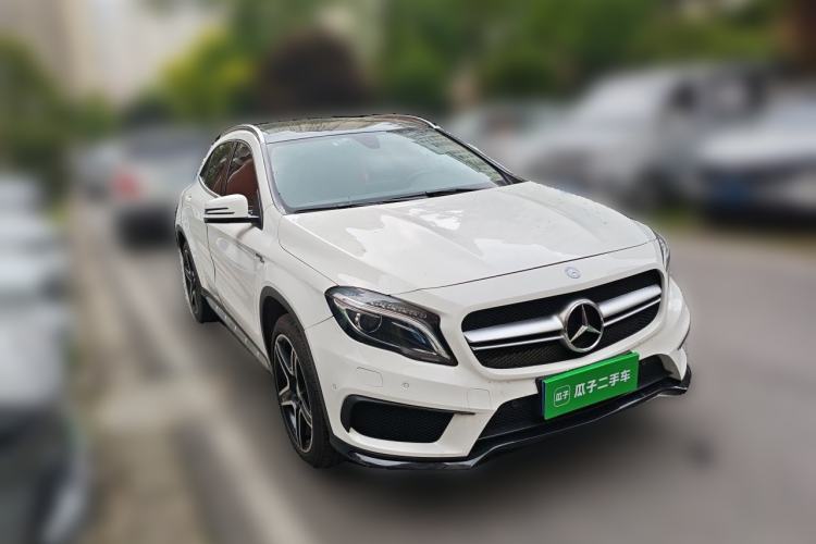 Used Mercedes-Benz GLA 2017 GLA 200 Fashion Model Front Right 45 Deg