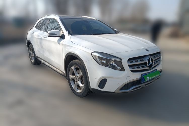 Used Mercedes-Benz GLA 2017 GLA 200 Sport Edition Front Right 45 Deg