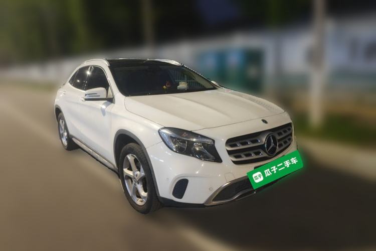 Used Mercedes-Benz GLA 2017 GLA 200 Sport Edition Front Right 45 Deg