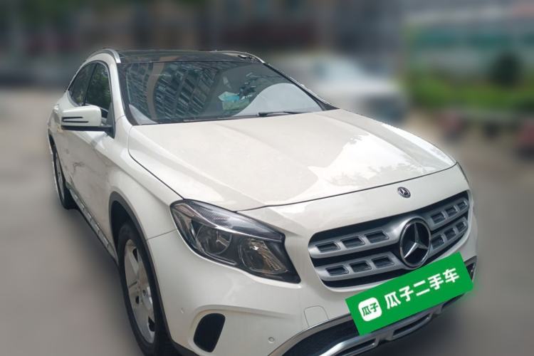 Used Mercedes-Benz GLA 2017 GLA 200 Sport Edition Front Right 45 Deg