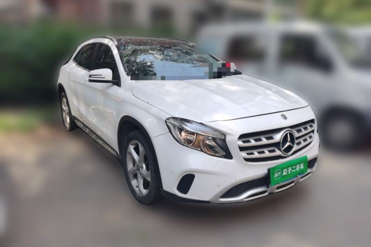 Used Mercedes-Benz GLA 2017 GLA 200 Sport Edition Front Right 45 Deg