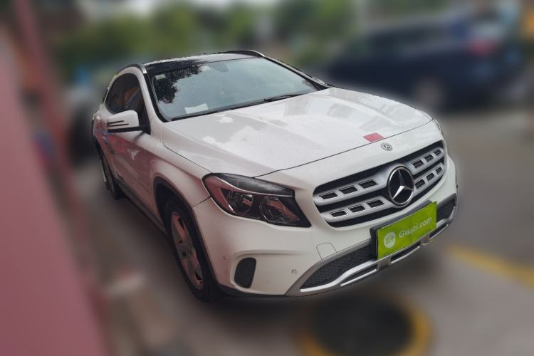 Used Mercedes-Benz GLA 2017 GLA 200 Sport Edition Front Right 45 Deg