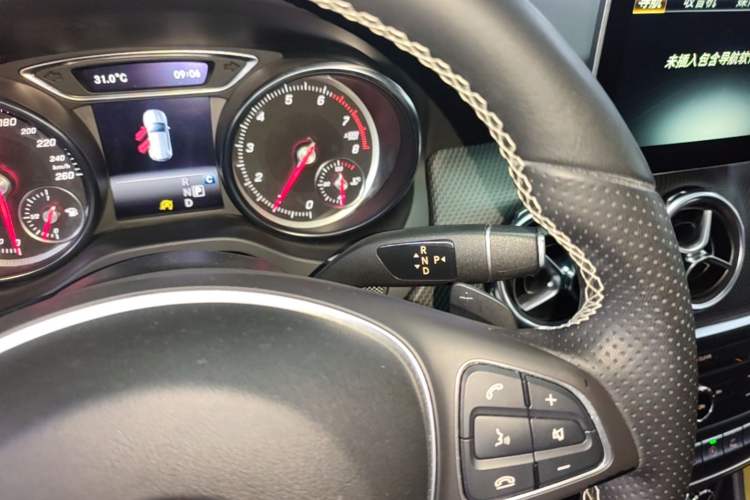 Used Mercedes-Benz GLA 2017 GLA 200 Sport Edition Gear Lever