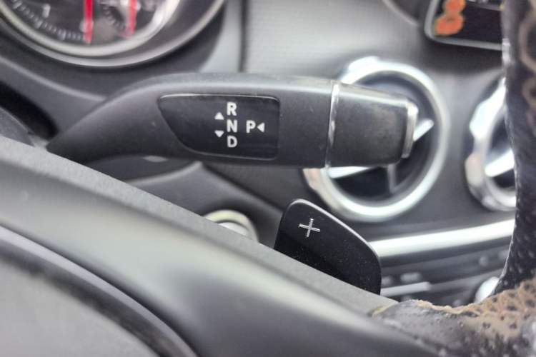 Used Mercedes-Benz GLA 2017 GLA 200 Sport Edition Gear Lever