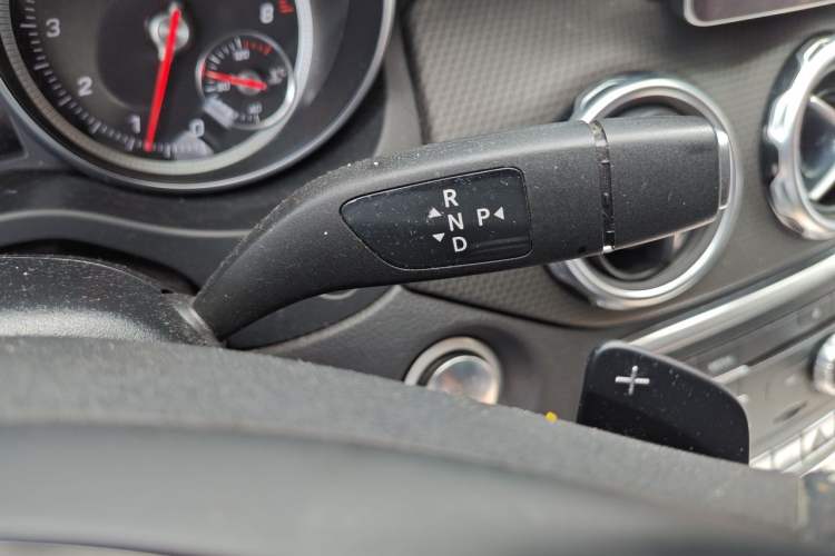 Used Mercedes-Benz GLA 2017 GLA 200 Sport Edition Gear Lever