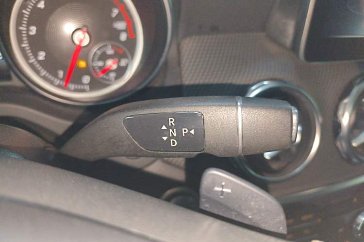 Used Mercedes-Benz GLA 2017 GLA 200 Sport Edition Gear Lever