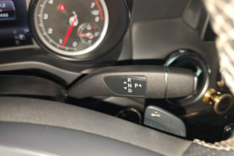 Used Mercedes-Benz GLA 2017 GLA 200 Fashion Model Gear Lever