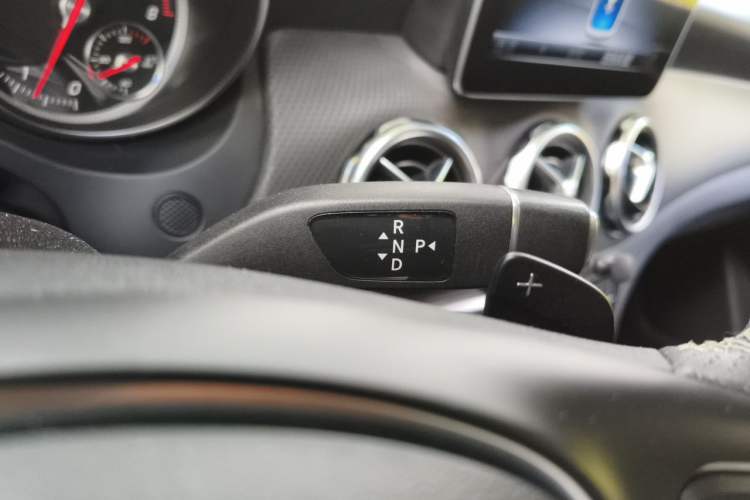 Used Mercedes-Benz GLA 2017 GLA 200 Sport Edition Gear Lever