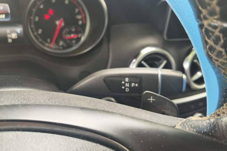 Used Mercedes-Benz GLA 2017 GLA 200 Sport Edition Gear Lever