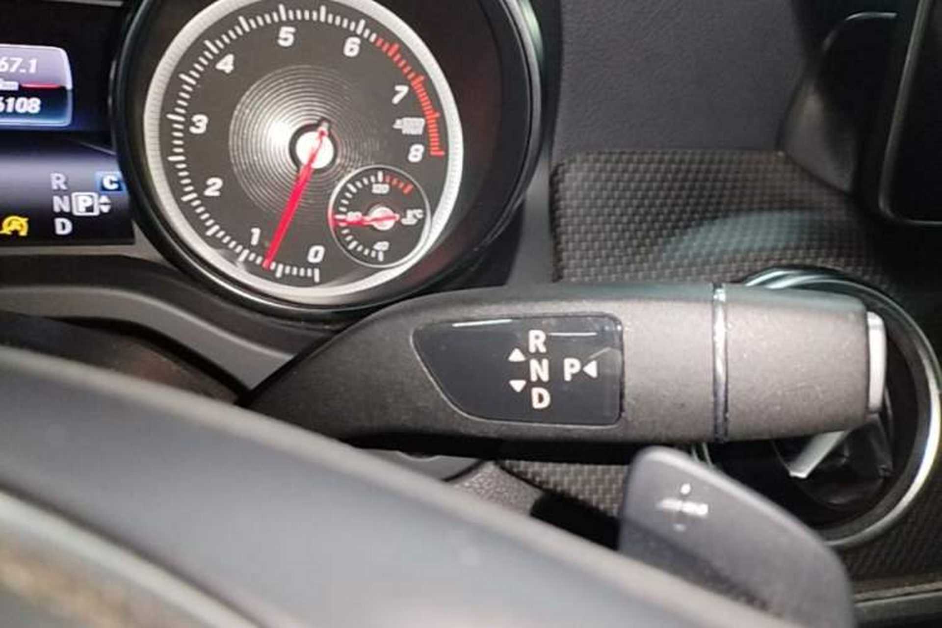 Used Mercedes-Benz GLA 2017 GLA 200 Fashion Model Gear Lever