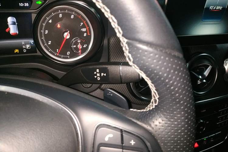 Used Mercedes-Benz GLA 2017 GLA 200 Fashion Model Gear Lever