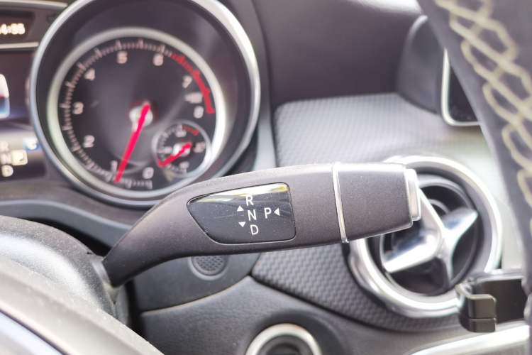 Used Mercedes-Benz GLA 2017 GLA 200 Sport Edition Gear Lever