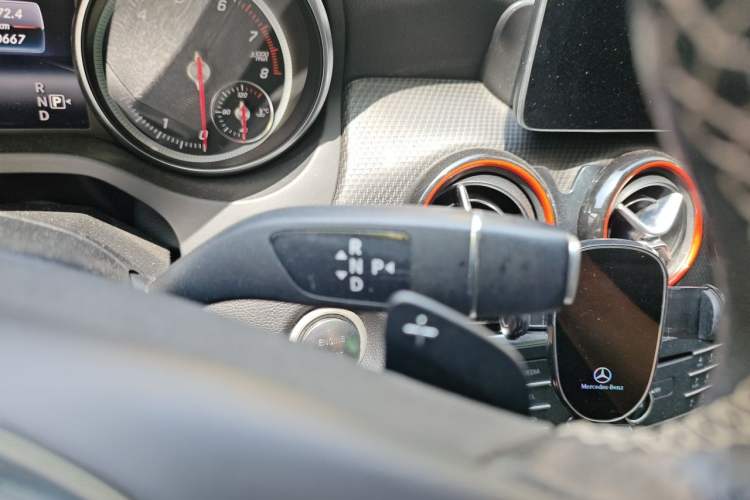 Used Mercedes-Benz GLA 2017 GLA 200 Sport Edition Gear Lever