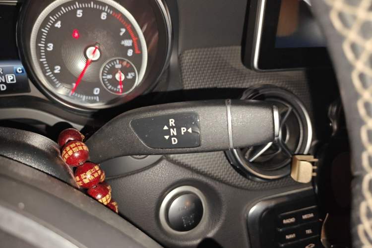 Used Mercedes-Benz GLA 2017 GLA 200 Sport Edition Gear Lever