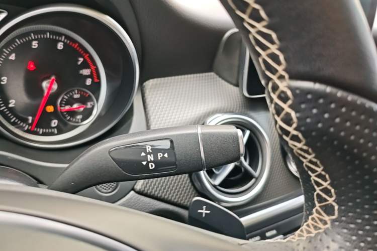Used Mercedes-Benz GLA 2017 GLA 200 Sport Edition Gear Lever
