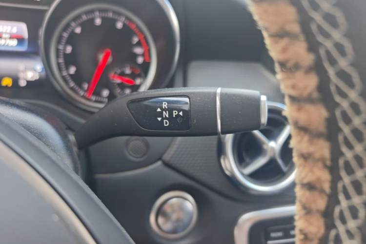 Used Mercedes-Benz GLA 2017 GLA 200 Sport Edition Gear Lever