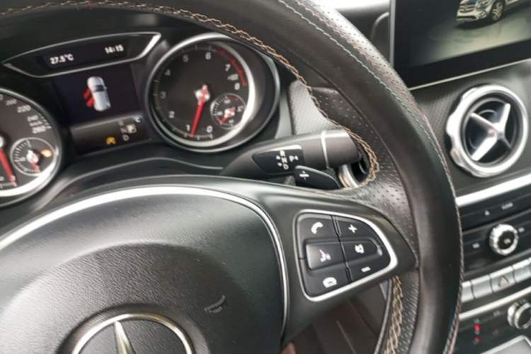 Used Mercedes-Benz GLA 2017 GLA 200 Sport Edition Gear Lever