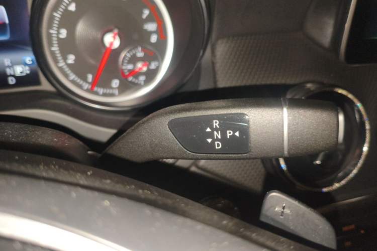 Used Mercedes-Benz GLA 2017 GLA 200 Sport Edition Gear Lever