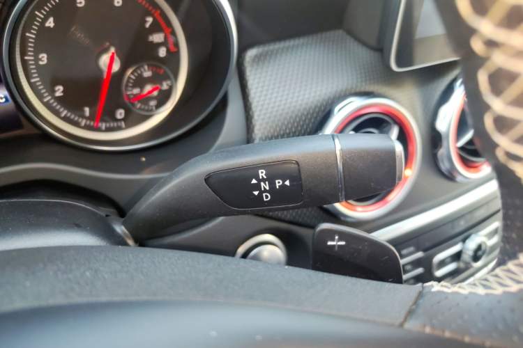 Used Mercedes-Benz GLA 2017 GLA 200 Sport Edition Gear Lever