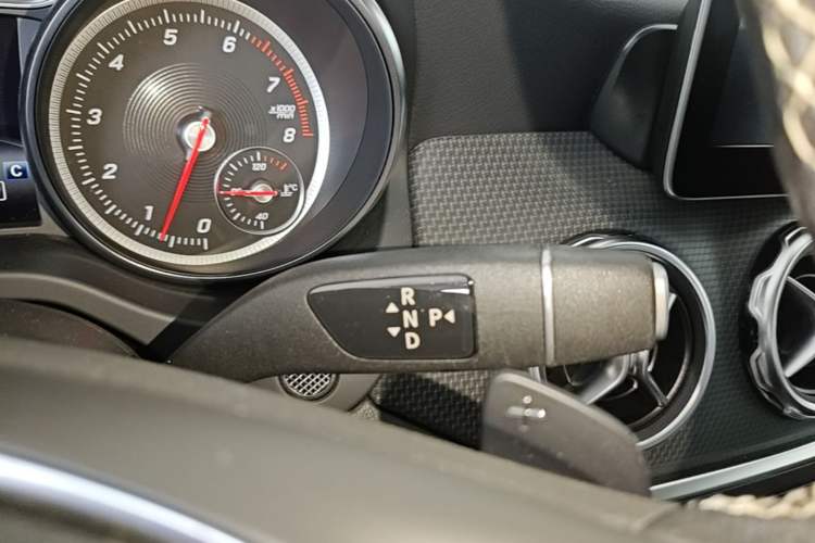 Used Mercedes-Benz GLA 2017 GLA 200 Sport Edition Gear Lever