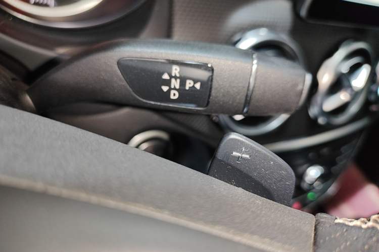 Used Mercedes-Benz GLA 2017 GLA 200 Sport Edition Gear Lever