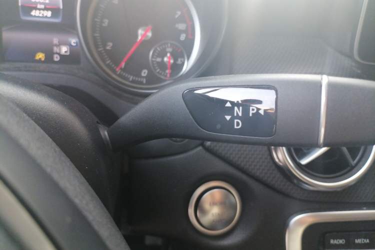 Used Mercedes-Benz GLA 2017 GLA 200 Sport Edition Gear Lever