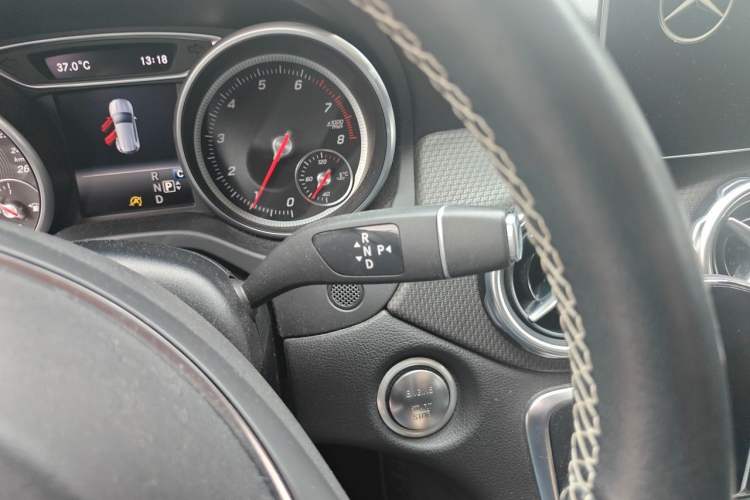 Used Mercedes-Benz GLA 2017 GLA 200 Sport Edition Gear Lever