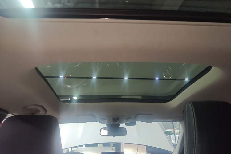 Used Mercedes-Benz GLA 2017 GLA 220 4MATIC Fashion Model Headliner