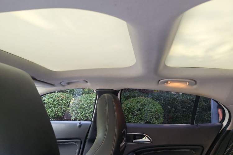 Used Mercedes-Benz GLA 2017 GLA 200 Fashion Model Headliner