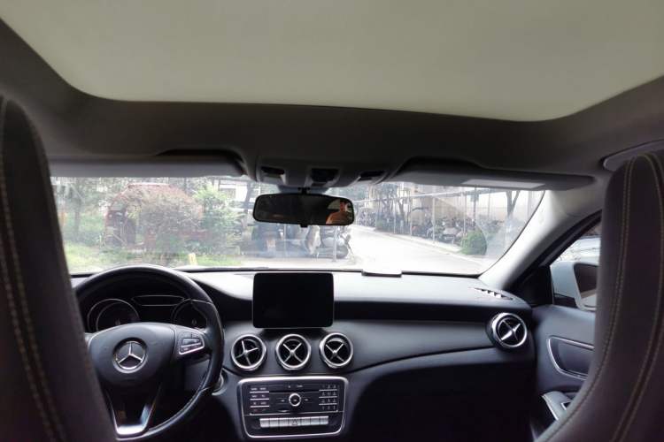 Used Mercedes-Benz GLA 2017 GLA 200 Fashion Model Headliner