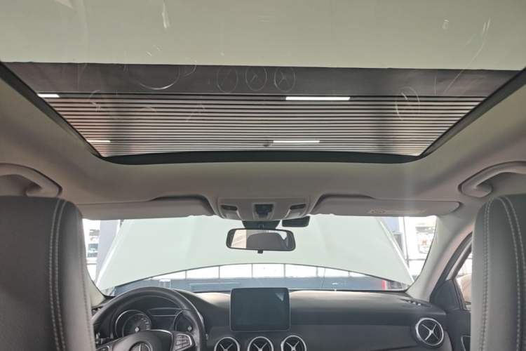 Used Mercedes-Benz GLA 2017 GLA 200 Sport Edition Headliner