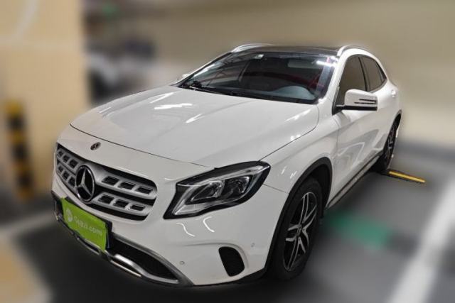 Mercedes-Benz GLA 2017 GLA 200 Fashion Model usado