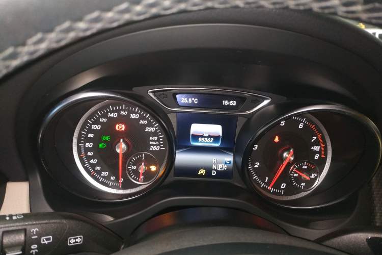 Used Mercedes-Benz GLA 2017 GLA 200 Sport Edition Instrument Cluster