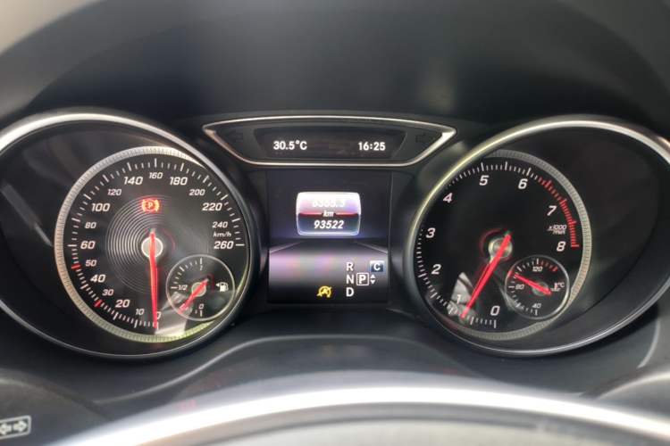 Used Mercedes-Benz GLA 2017 GLA 200 Fashion Model Instrument Cluster