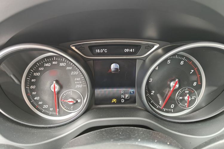 Used Mercedes-Benz GLA 2017 GLA 200 Fashion Model Instrument Cluster