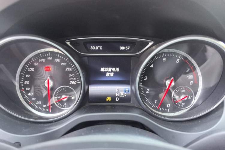 Used Mercedes-Benz GLA 2017 GLA 200 Sport Edition Instrument Cluster