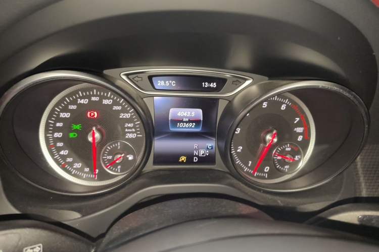 Used Mercedes-Benz GLA 2017 GLA 200 Fashion Model Instrument Cluster