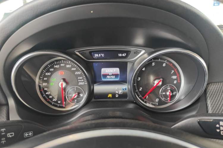 Used Mercedes-Benz GLA 2017 GLA 200 Sport Edition Instrument Cluster