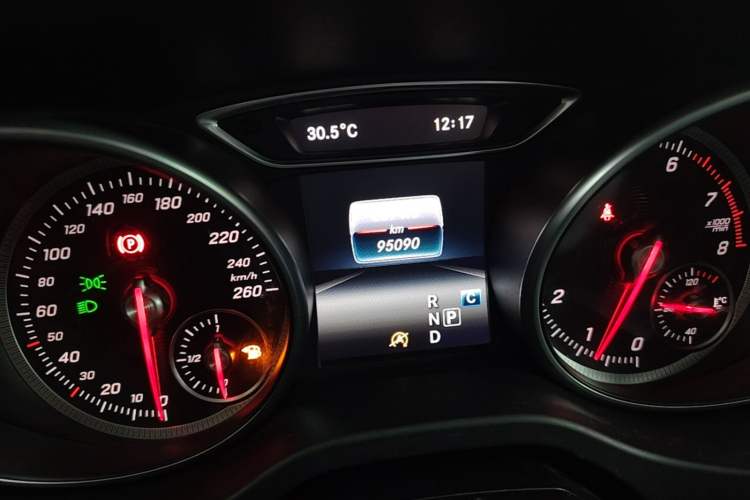 Used Mercedes-Benz GLA 2017 GLA 200 Fashion Model Instrument Cluster