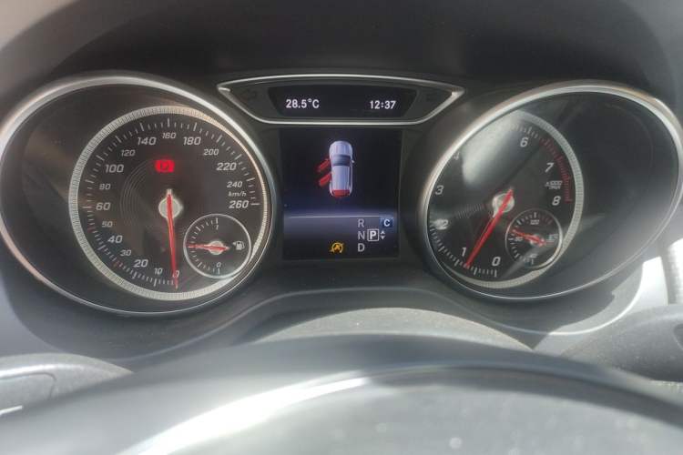 Used Mercedes-Benz GLA 2017 GLA 200 Sport Edition Instrument Cluster