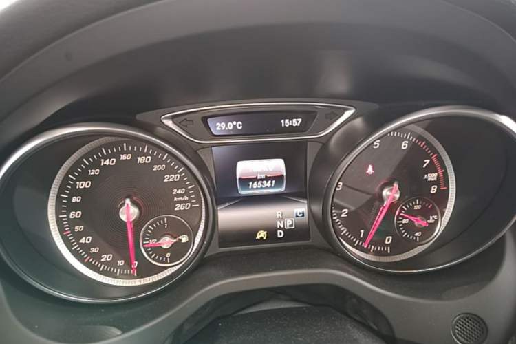 Used Mercedes-Benz GLA 2017 GLA 200 Fashion Model Instrument Cluster