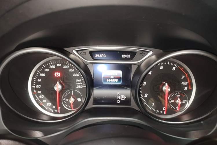 Used Mercedes-Benz GLA 2017 GLA 200 Fashion Model Instrument Cluster