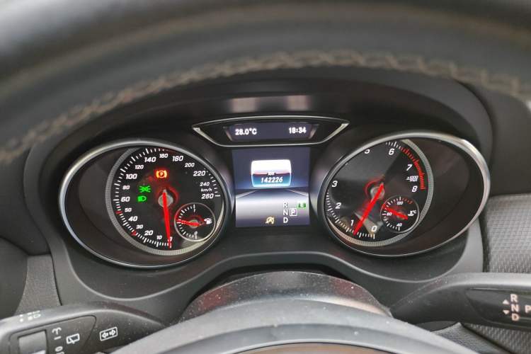Used Mercedes-Benz GLA 2017 GLA 200 Sport Edition Instrument Cluster