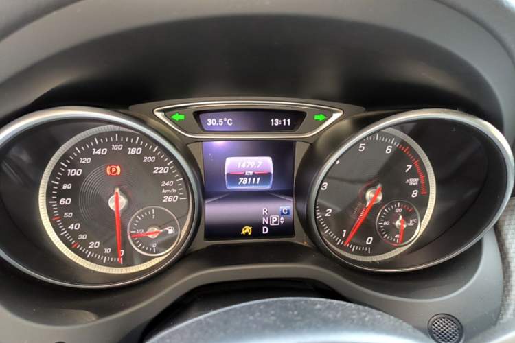 Used Mercedes-Benz GLA 2017 GLA 200 Sport Edition Instrument Cluster