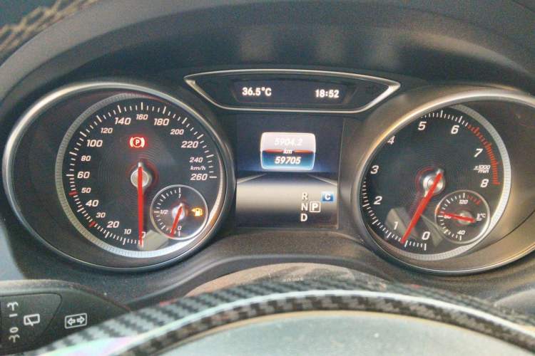 Used Mercedes-Benz GLA 2017 GLA 200 Fashion Model Instrument Cluster