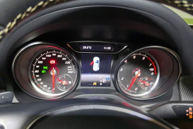 Used Mercedes-Benz GLA 2017 GLA 200 Fashion Model Instrument Cluster